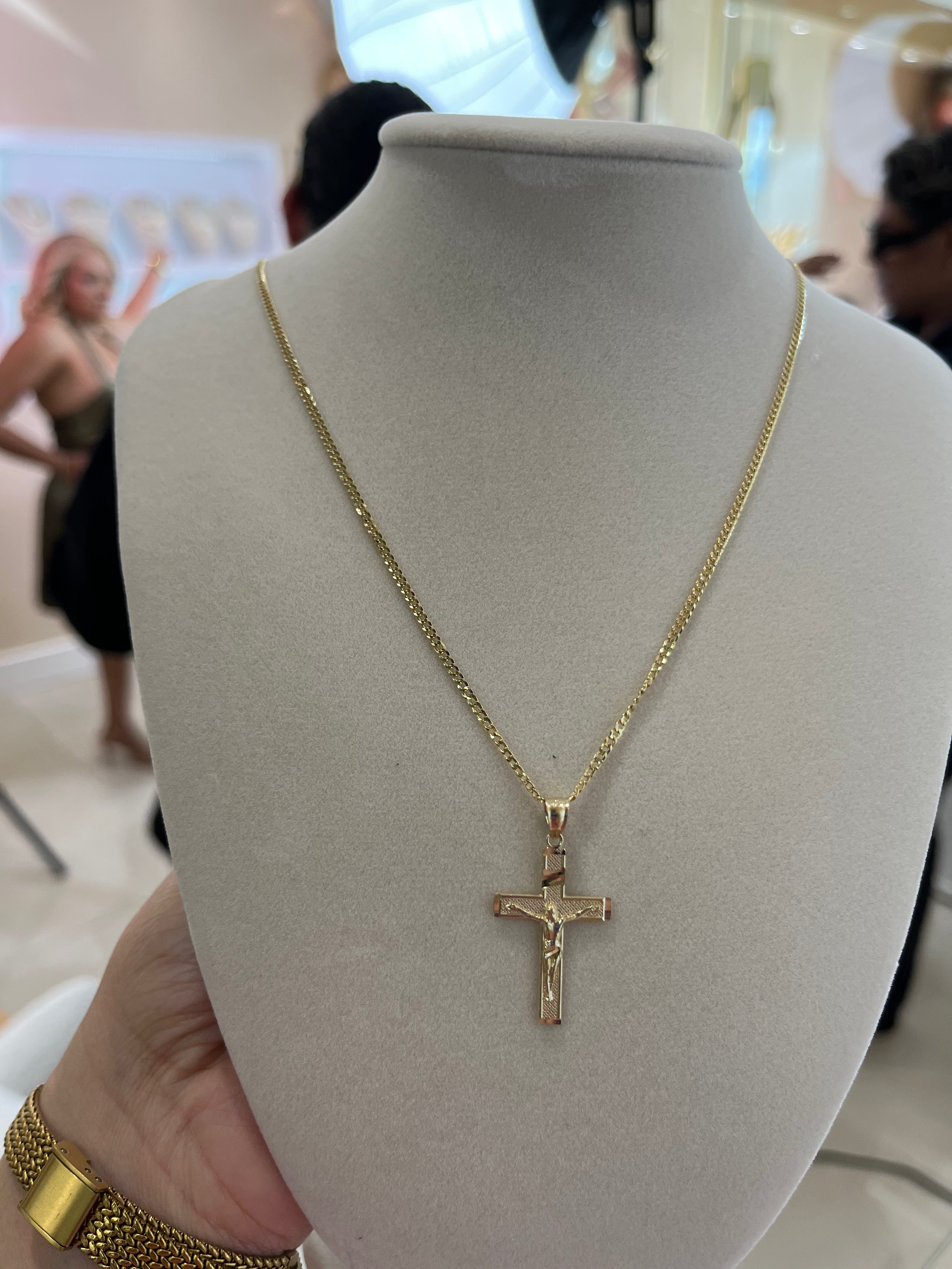 Cadena 14k y dije 10k