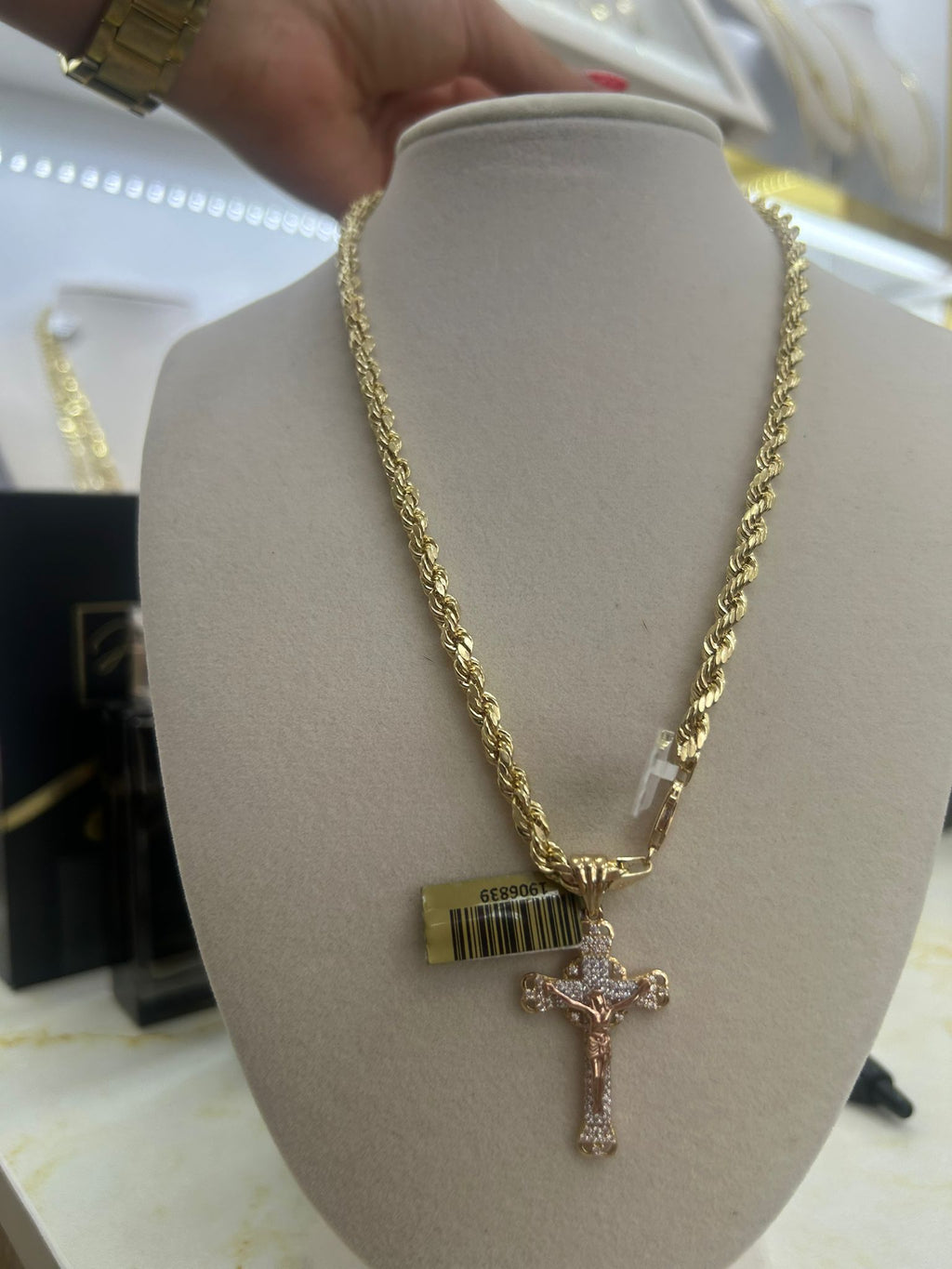Cadena y cruz oro 10k y 14k